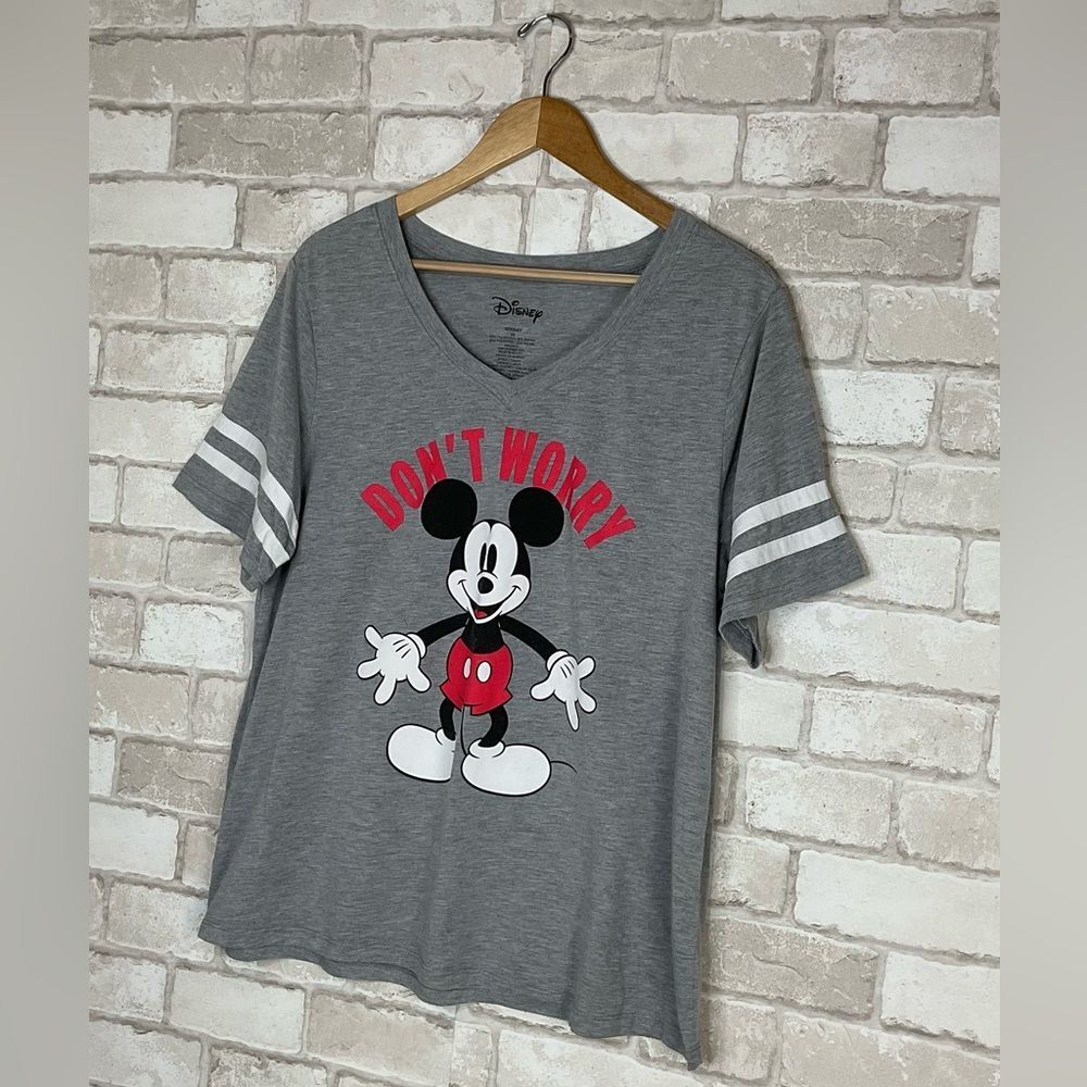 Disney Gray Mickey Mouse V-neck Short Sleeve Tee Size 2X - Picture 2 of 9